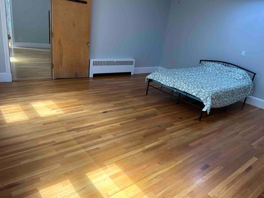 Spacious Medford Gem Экстерьер фото
