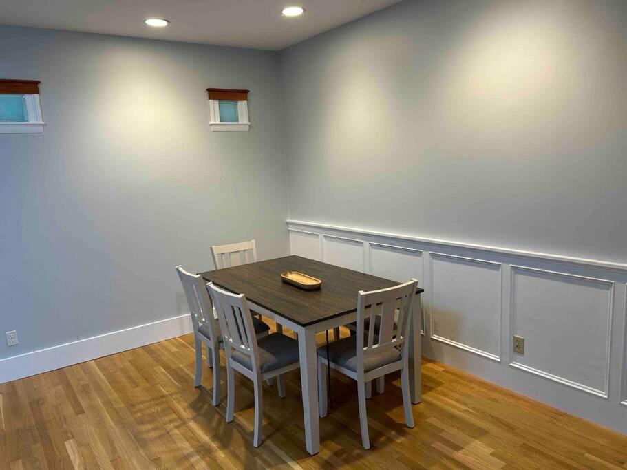 Spacious Medford Gem Экстерьер фото
