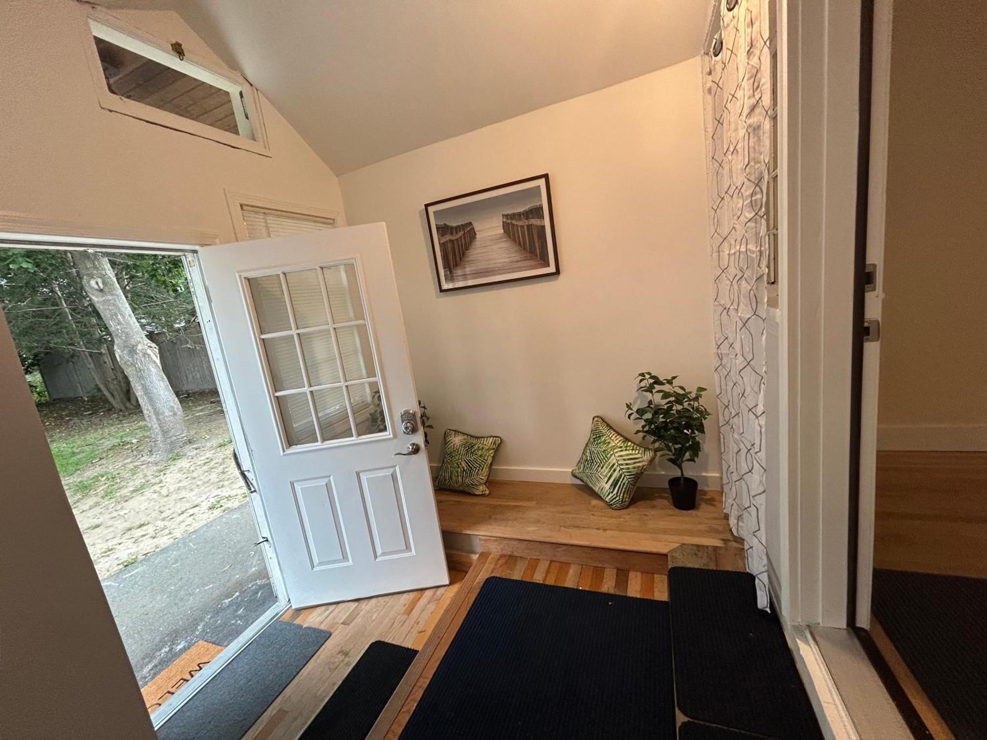 Spacious Medford Gem Экстерьер фото
